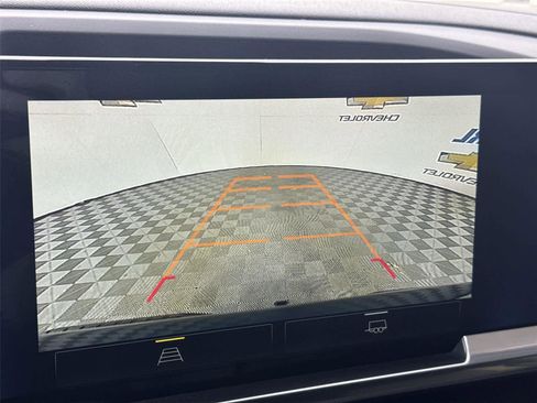 Used 2022 Chevrolet Silverado 1500 LT image 18