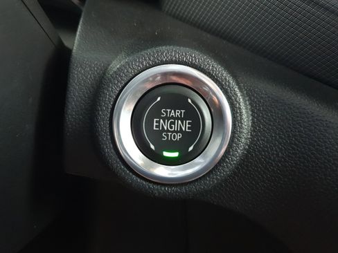 Used 2021 Chevrolet TrailBlazer RS w/ Sun and Liftgate Package image 31