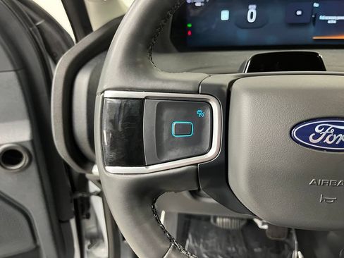 Used 2025 Ford Expedition Max Active AWD/4WD image 30