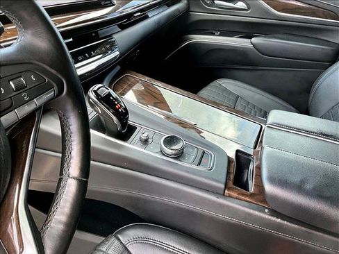 Certified 2023 Cadillac Escalade Premium Luxury Platinum RWD image 15