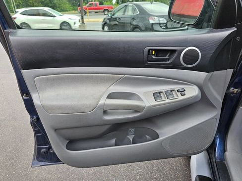 Used 2007 Toyota Tacoma PreRunner image 18