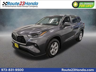 Used 2023 Toyota Highlander LE