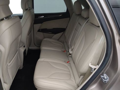 Used 2019 Lincoln MKC Reserve w/ MKC Technology Package FWD image 18