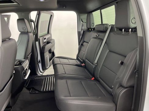 Used 2026 Chevrolet Silverado 2500 LTZ w/ LTZ Premium Package image 36