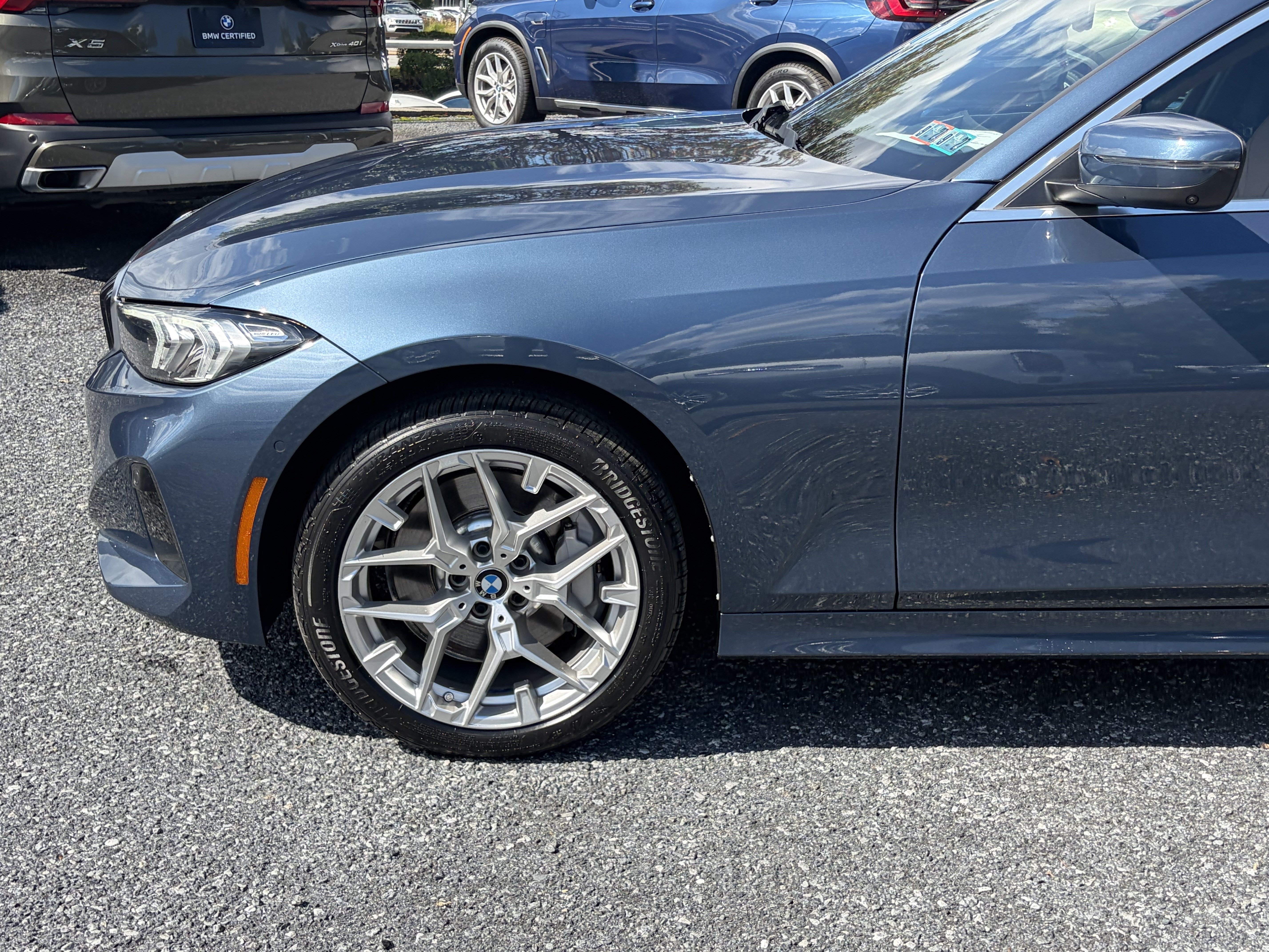 Certified 2025 BMW 330i xDrive Sedan AWD/4WD image 4