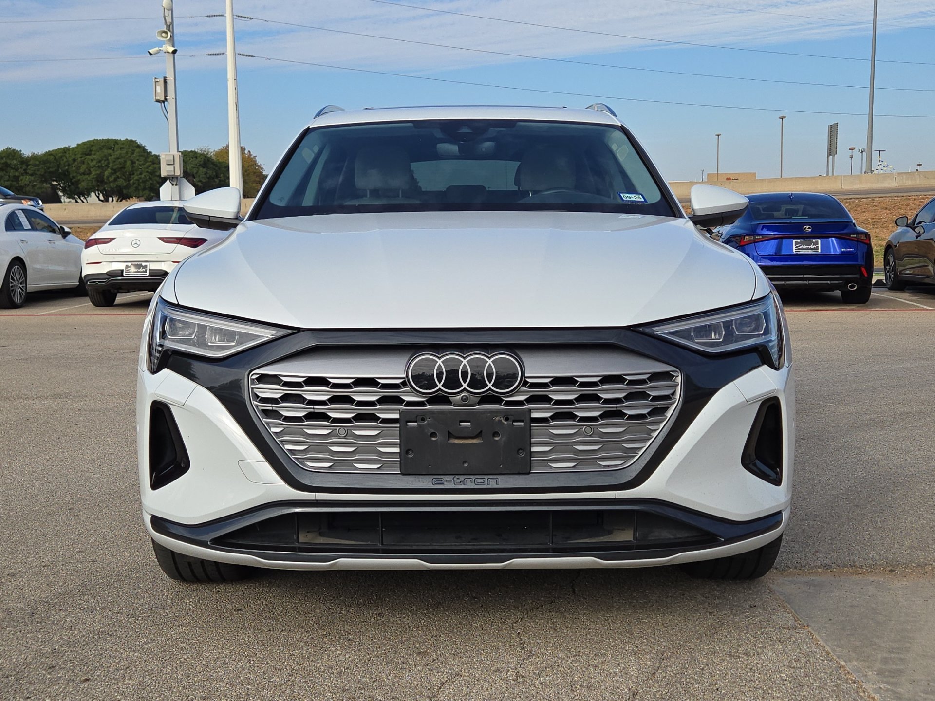 Used 2024 Audi Q8 e-tron Premium Plus AWD/4WD image 10