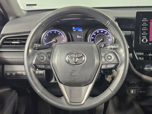 Used 2024 Toyota Camry SE image 21