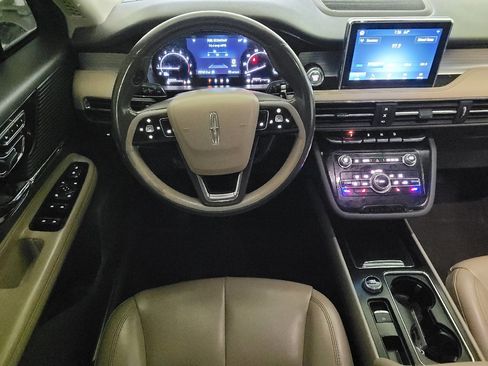 Used 2021 Lincoln Corsair AWD image 22