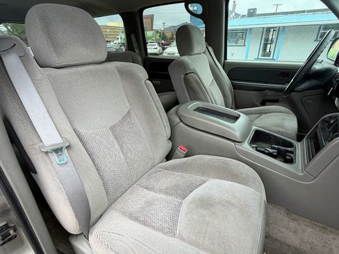 Used 2003 Chevrolet Suburban LS w/ LS Preferred Equipment Group image 14