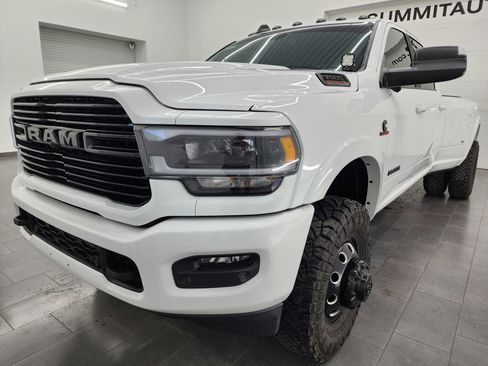 Used 2021 RAM 3500 Laramie w/ Night Edition image 7
