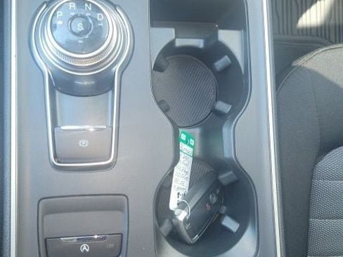 Used 2024 Ford Edge SE AWD/4WD image 17