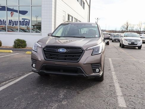 Used 2024 Subaru Forester Limited image 3