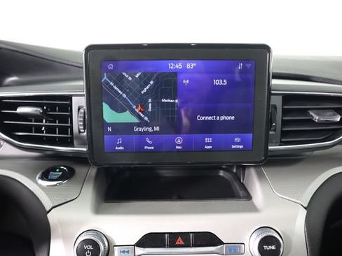 Used 2021 Ford Explorer XLT w/ Equipment Group 202A AWD/4WD image 51