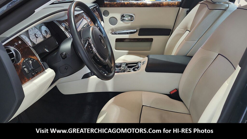 Used 2013 Rolls-Royce Ghost RWD image 14