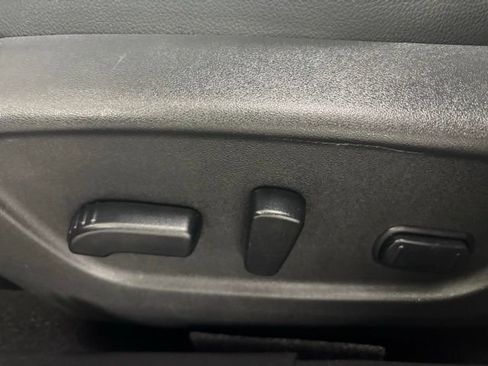 Used 2018 Nissan Rogue SL FWD image 20