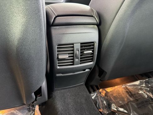 Used 2018 Mercedes-Benz CLA 250 CLA 250 image 19