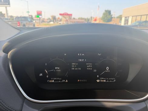 Used 2019 Lincoln Nautilus Select AWD/4WD image 13
