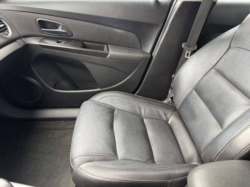 Used 2014 Chevrolet Cruze LT w/ RS Package image 12