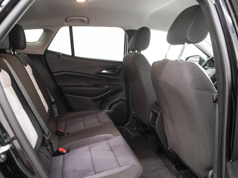 Used 2024 Chevrolet Trax LS FWD image 13