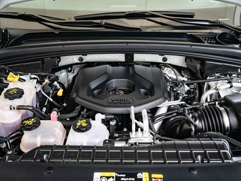 Used 2023 Jeep Grand Cherokee 4WD 4xe image 39