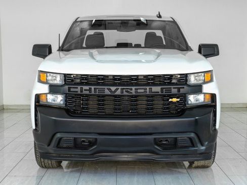 Used 2020 Chevrolet Silverado 1500 W/T w/ Trailering Package AWD/4WD image 3