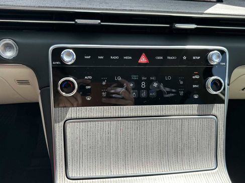 New 2026 Genesis GV80 2.5T Prestige AWD/4WD image 19