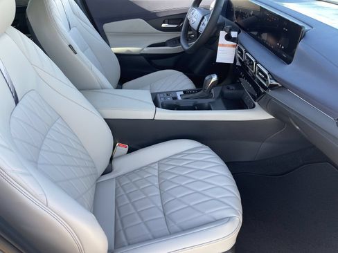 New 2026 Nissan Sentra SL w/ Floor Mat Package FWD image 12