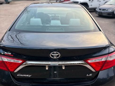 Used 2017 Toyota Camry XLE image 8