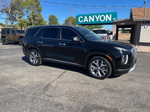 Used 2021 Hyundai Palisade SEL w/ Convenience Package image 2
