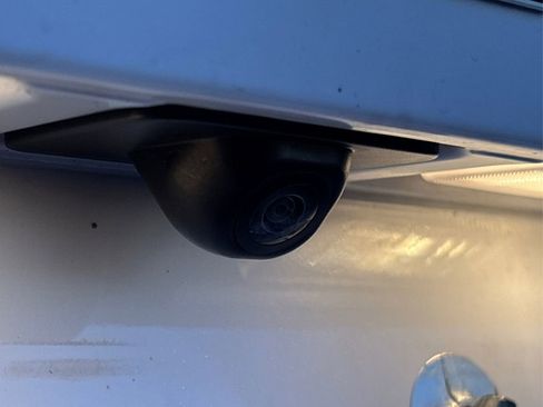 Certified 2022 Kia Sorento SX image 16