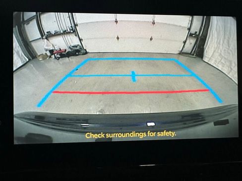 Used 2025 Toyota Corolla LE image 36