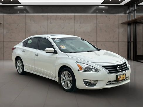 Used 2014 Nissan Altima 2.5 SL w/ Technology Package image 14