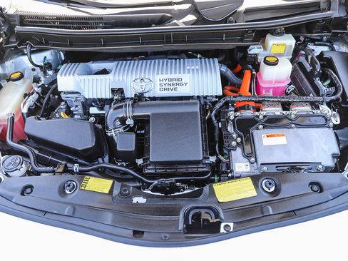 Used 2012 Toyota Prius Three FWD image 26