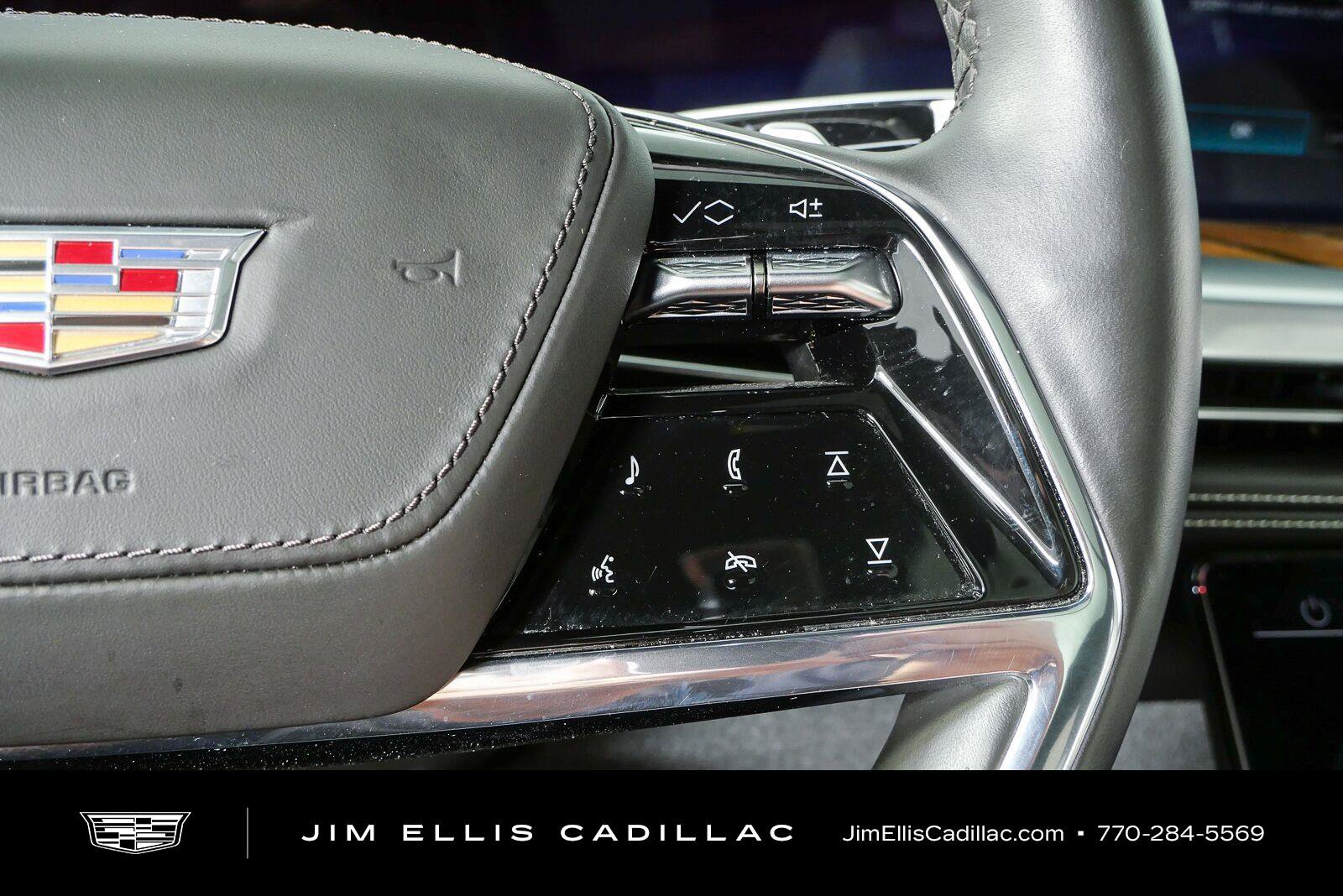 Used 2025 Cadillac Escalade Sport Platinum AWD/4WD image 11
