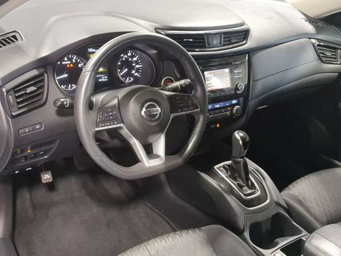 Used 2017 Nissan Rogue SV AWD/4WD image 12