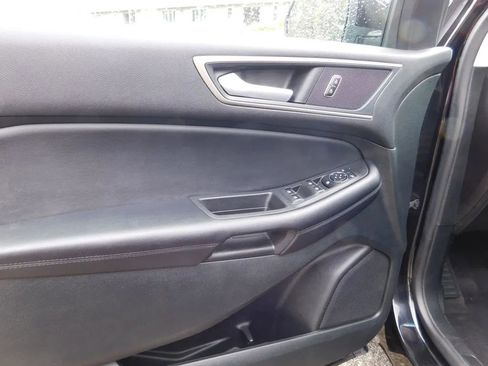 Used 2023 Ford Edge SEL image 12