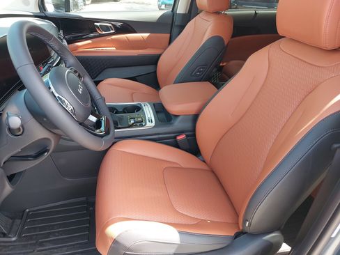 New 2026 Kia Carnival SX Prestige image 17