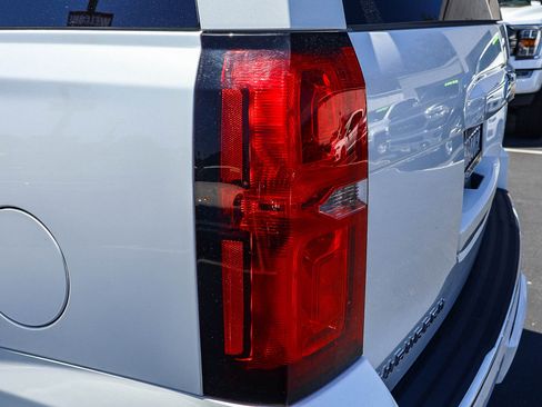 Used 2016 Chevrolet Suburban LTZ AWD/4WD image 27