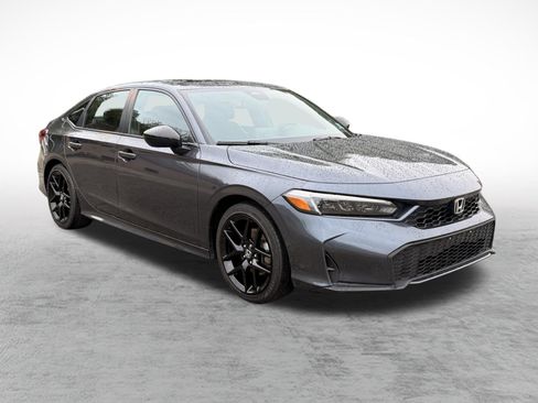 Certified 2025 Honda Civic Sport image 3