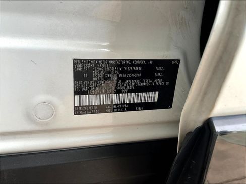 Used 2023 Toyota RAV4 XSE AWD/4WD image 19