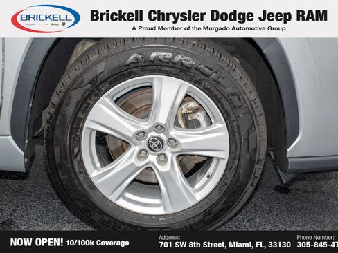 Used 2023 Toyota Highlander LE image 41