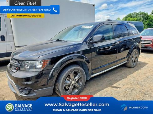 Used 2015 Dodge Journey Crossroad w/ Flexible Seating Group FWD image 1