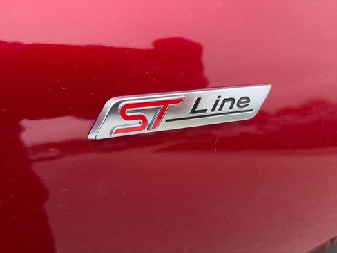 Used 2025 Ford Escape ST-Line Select w/ Tech Pack #1 AWD/4WD image 9