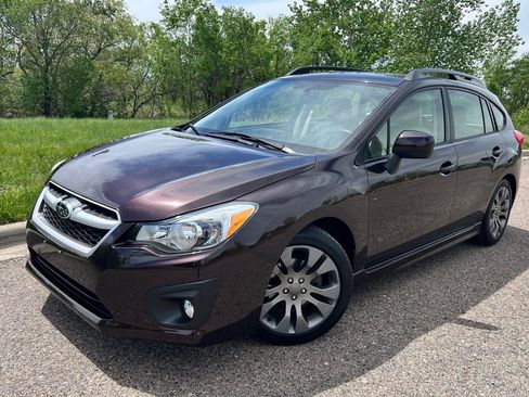Used 2013 Subaru Impreza 2.0i Sport Premium image 4