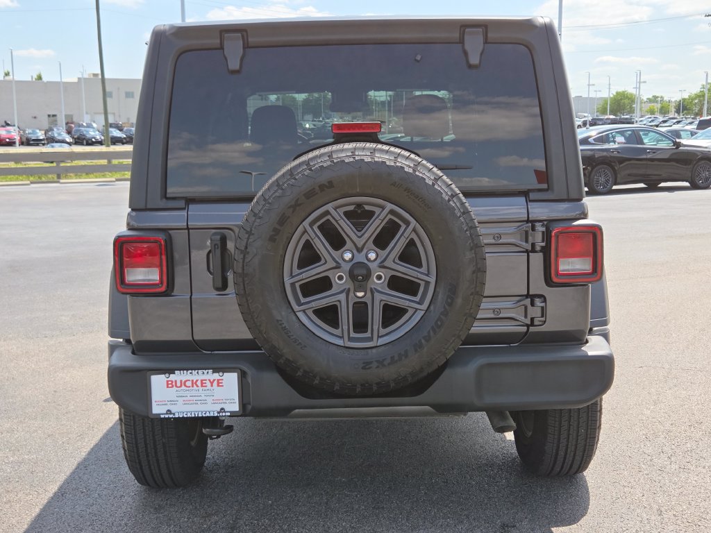 Used 2024 Jeep Wrangler Unlimited Sport AWD/4WD image 13