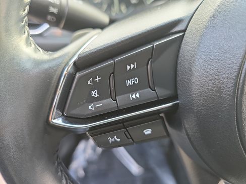 Used 2022 MAZDA CX-5 AWD 2.5 S w/ Premium Package image 18