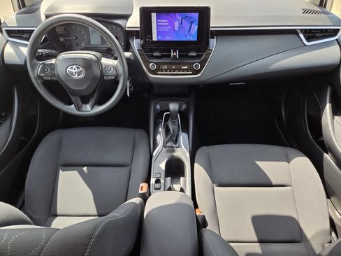 Used 2025 Toyota Corolla LE FWD image 13