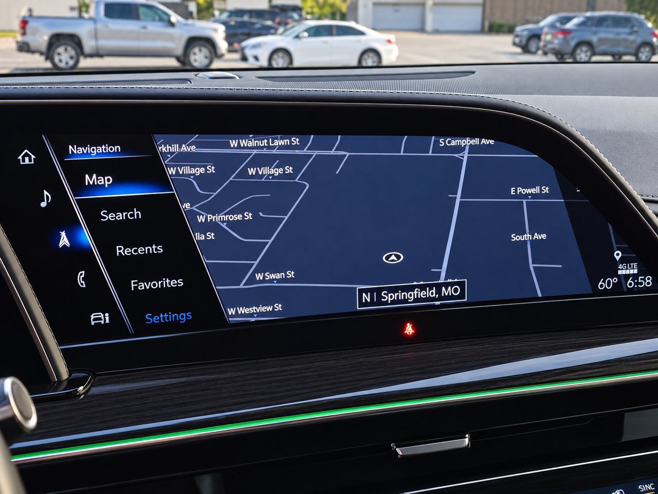 Used 2021 Cadillac Escalade ESV Premium Luxury w/ LPO, Illumination Package AWD/4WD image 19