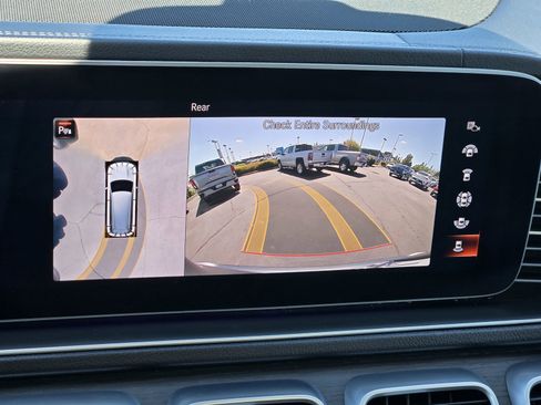 Used 2020 Mercedes-Benz GLS 450 4MATIC image 20