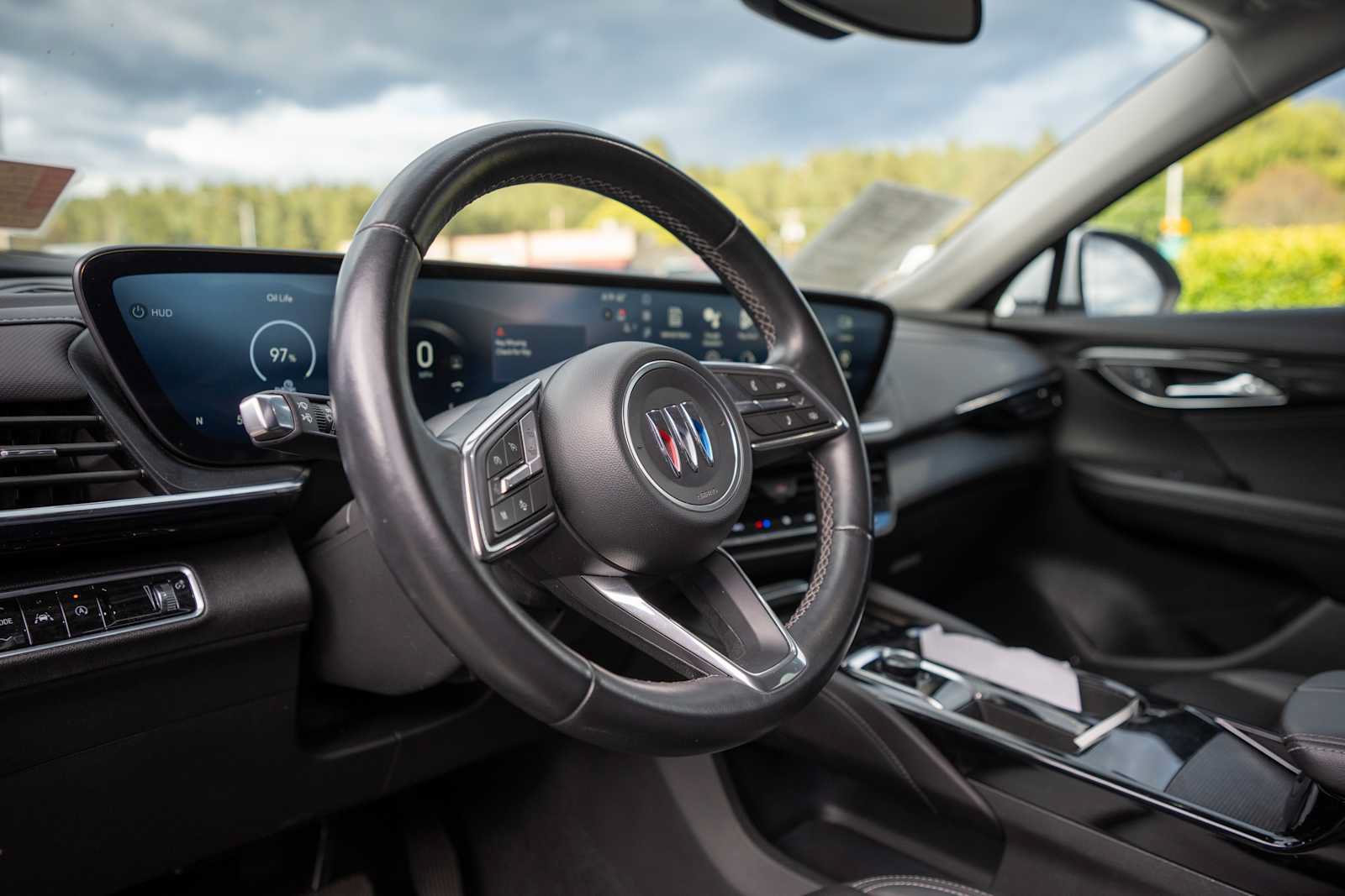 Used 2024 Buick Envision Preferred AWD/4WD image 10